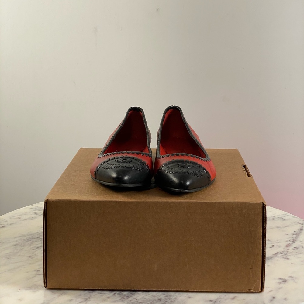 Jack Rogers pointed toe flats